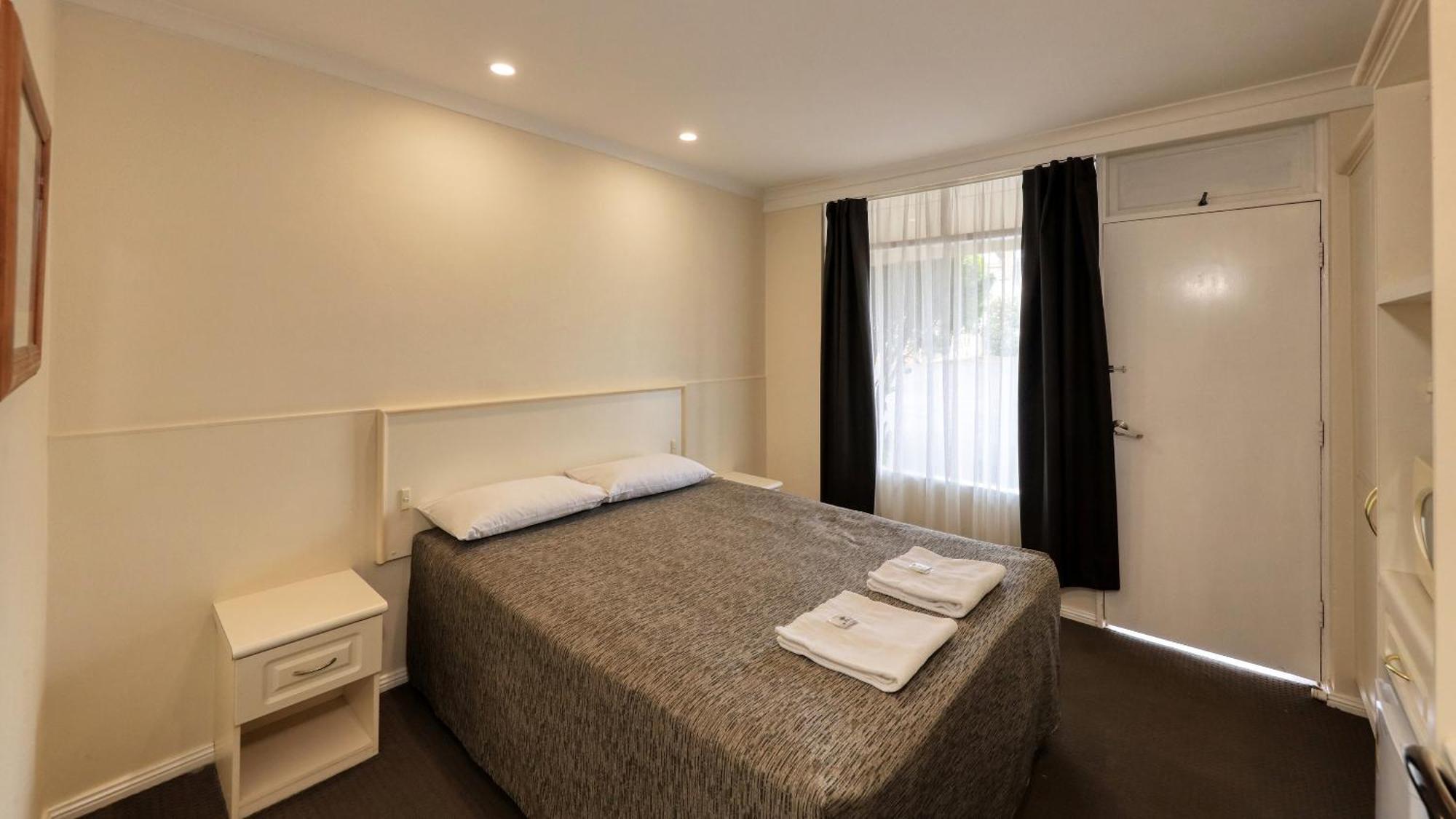 Coachman Hotel Motel Parkes Eksteriør bilde